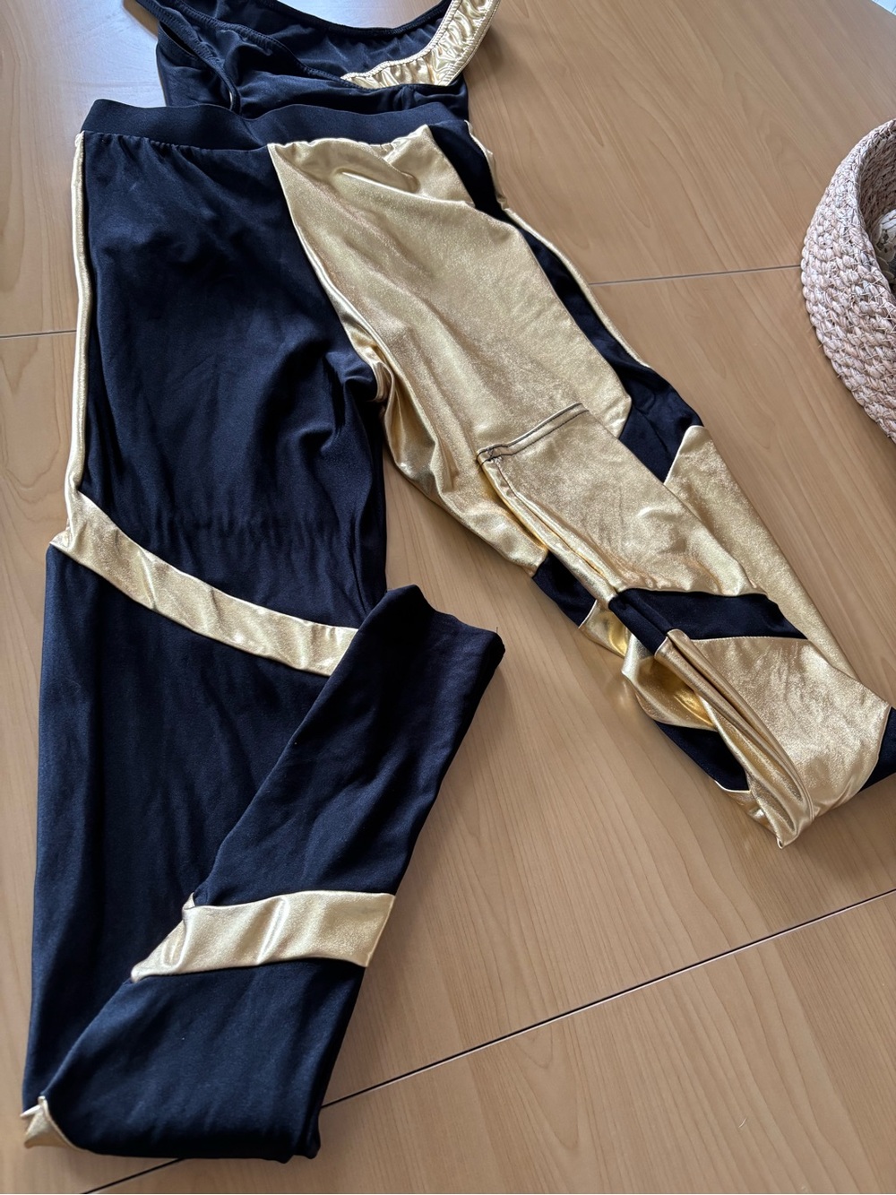 Metallic Gold & Black “out of my mind” dance costume by A wish come true.Sz SA - Picture 5 of 6